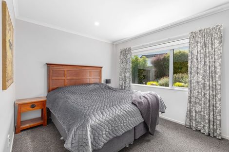 Photo of property in 6 Grace Cove, Aotea, Porirua, 5024