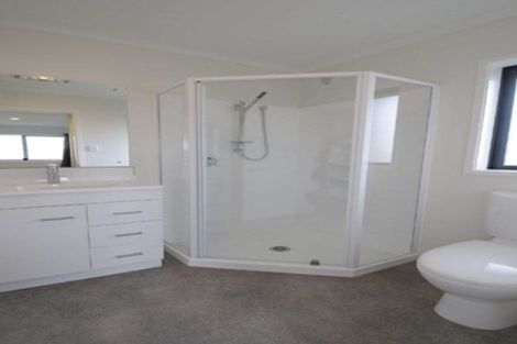 Photo of property in 48 Shillingford Boulevard, Rolleston, 7615