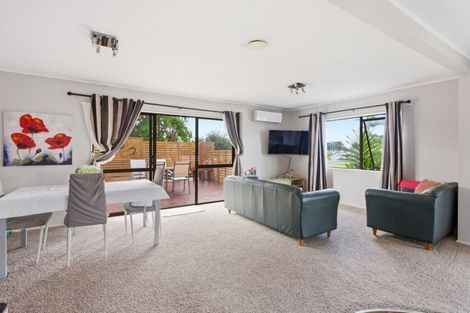 Photo of property in 2 Ngarimu Place, Mount Maunganui, 3116