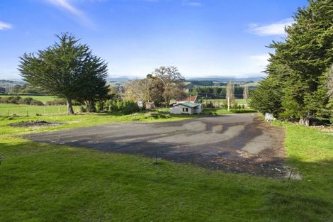 Photo of property in 251 Apiti Road, Kimbolton, Feilding, 4777