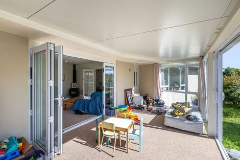 Photo of property in 28 Warren Crescent, Hillmorton, Christchurch, 8025