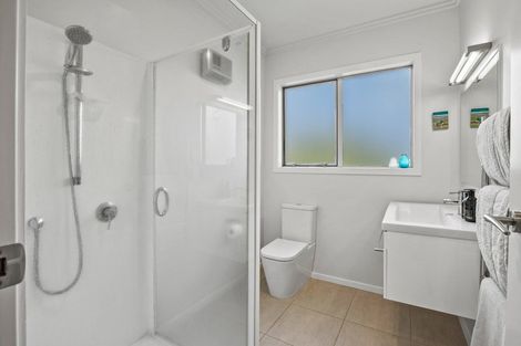 Photo of property in 17b Shearer Drive, Oakura, 4314