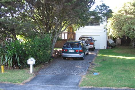 Photo of property in 3 Walnut Lane, Browns Bay, Auckland, 0630