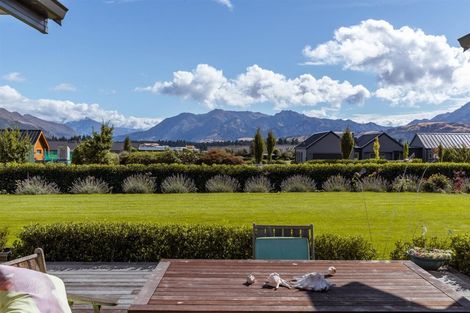 Photo of property in 2 Nokomai Street, Wanaka, 9305