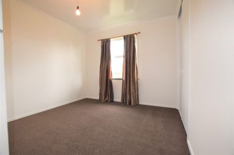 Photo of property in 62 Sherwood Avenue, Te Atatu South, Auckland, 0610