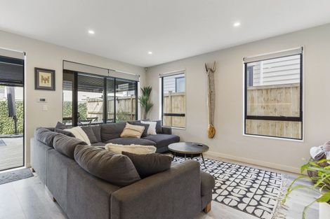 Photo of property in 8 Hato Road, Hobsonville, Auckland, 0616