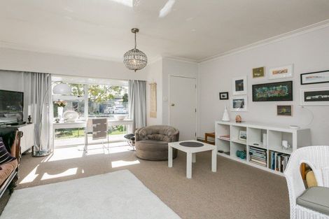 Photo of property in 1/26 Chester Street, Taradale, Napier, 4112