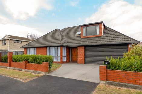 Photo of property in 1/2 Corfe Street, Ilam, Christchurch, 8041