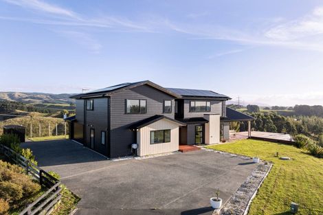 Photo of property in 3 Lealands Lane, Aokautere, Palmerston North, 4471