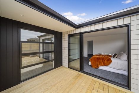 Photo of property in 23 Nadine Stanton Drive, Bell Block, New Plymouth, 4312