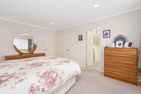 Photo of property in 26 Ngahere Street, Otumoetai, Tauranga, 3110
