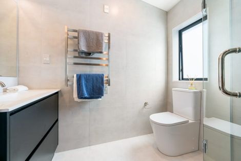 Photo of property in 6/18 Sylvan Crescent, Te Atatu South, Auckland, 0610