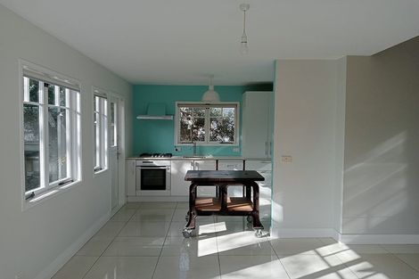 Photo of property in 81 Norwood Road, Bayswater, Auckland, 0622