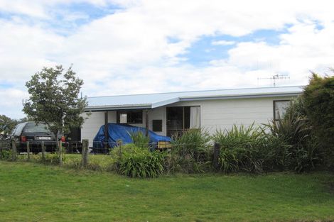 Photo of property in 29 Sarah Street, Waikawa Beach, Manakau, 5573