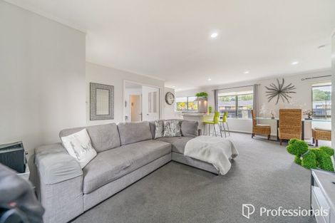 Photo of property in 10 Cottle Heath Close, Manor Park, Lower Hutt, 5019