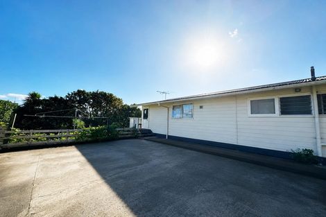 Photo of property in 59 Longburn Road, Henderson, Auckland, 0610
