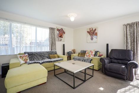 Photo of property in 73 Avenue Road, Foxton, 4814