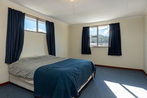 Photo of property in 75a Hampden Street, Picton, 7220