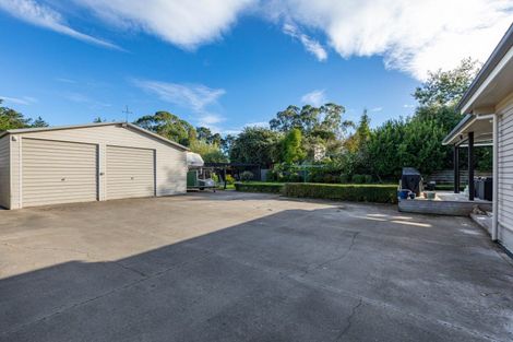 Photo of property in 16 Abbotsford Road, Waipawa, 4210