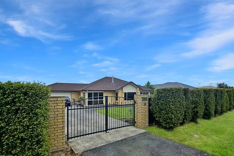 Photo of property in 44 Phillips Street, Sanson, 4817