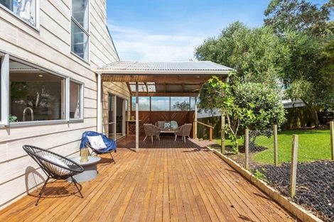 Photo of property in 8 Wiriana Place, Stanmore Bay, Whangaparaoa, 0932