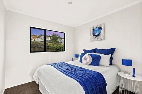 Photo of property in 56 Zita Maria Drive, Massey, Auckland, 0614