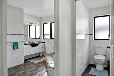 Photo of property in 97 Parklands Avenue, Bell Block, New Plymouth, 4312