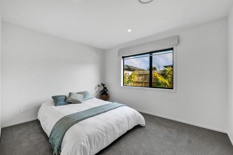 Photo of property in 20a Turakina Street, Merrilands, New Plymouth, 4312