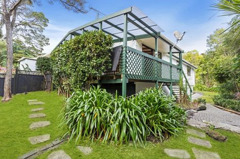 Photo of property in 22 Randal Place, Bayview, Auckland, 0629