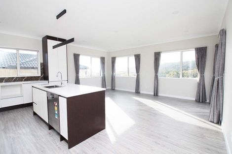 Photo of property in 80 Jeroboam Loop, Kumeu, 0810