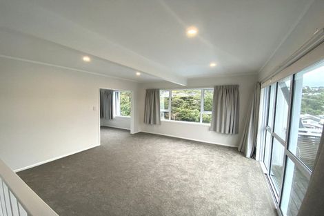 Photo of property in 3/48 Paremata Crescent, Paremata, Porirua, 5024