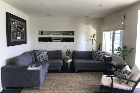 Photo of property in 4/154 Oriental Parade, Oriental Bay, Wellington, 6011