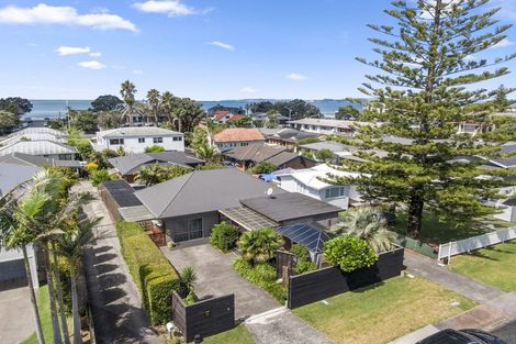 Photo of property in 5a Elizabeth Street, Orewa, 0931