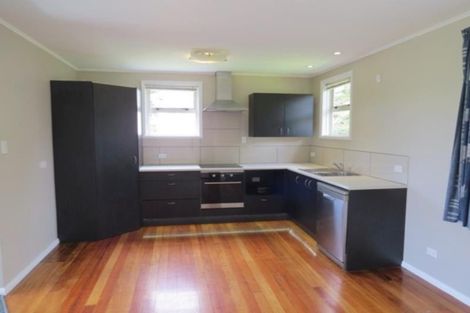 Photo of property in 33 Woodleigh Street, Frankleigh Park, New Plymouth, 4310