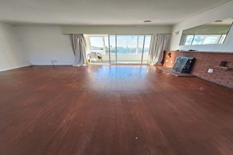 Photo of property in 14 Kokiri Street, Te Atatu South, Auckland, 0610