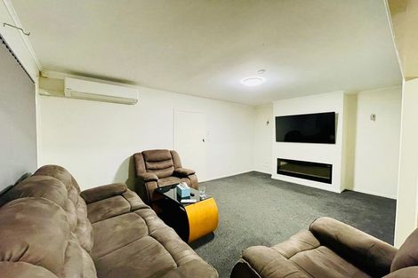 Photo of property in 25 Rosehill Drive, Rosehill, Papakura, 2113