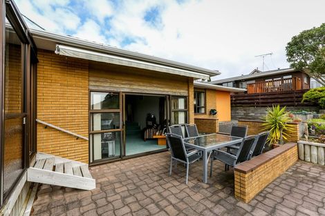 Photo of property in 4 Cannon Street, Westown, New Plymouth, 4310