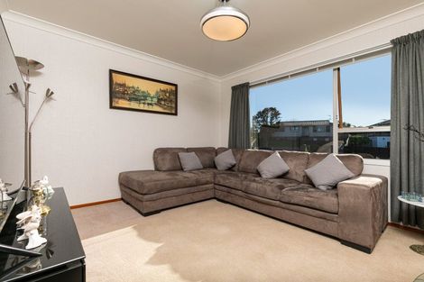 Photo of property in 56 Rosewarne Crescent, Glendene, Auckland, 0602