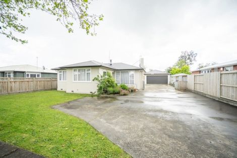 Photo of property in 653 Featherston Street, Roslyn, Palmerston North, 4414