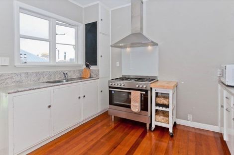 Photo of property in 203 Campbell Road, Greenlane, Auckland, 1061