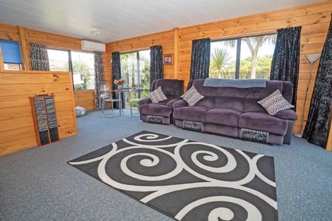 Photo of property in 31 Ngahue Crescent, Carters Beach, Westport, 7825