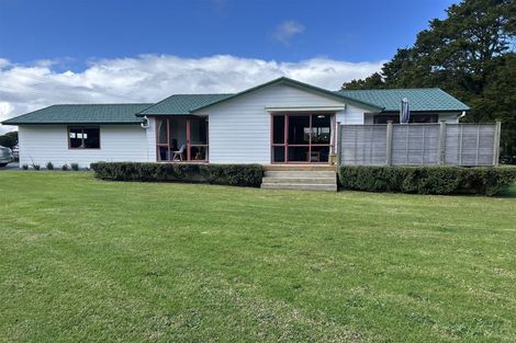 Photo of property in 2 Estaugh Close, Kauri, Kamo, 0185