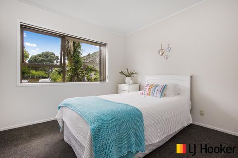 Photo of property in 21 St Annes Crescent, Wattle Downs, Auckland, 2103