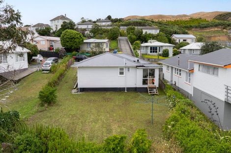 Photo of property in 65 Waihora Crescent, Waitangirua, Porirua, 5024