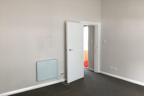 Photo of property in 8 Kenwyn Terrace, Newtown, Wellington, 6021