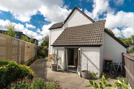 Photo of property in 48j Manuka Street, Hokowhitu, Palmerston North, 4410