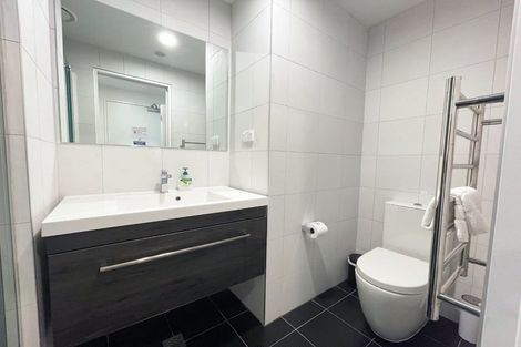 Photo of property in 313/19 Rawene Road, Birkenhead, Auckland, 0626