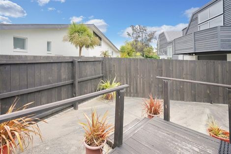 Photo of property in 63 Landsdowne Terrace, Cashmere, Christchurch, 8022