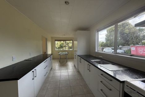 Photo of property in 12 Tango Place, Henderson, Auckland, 0610