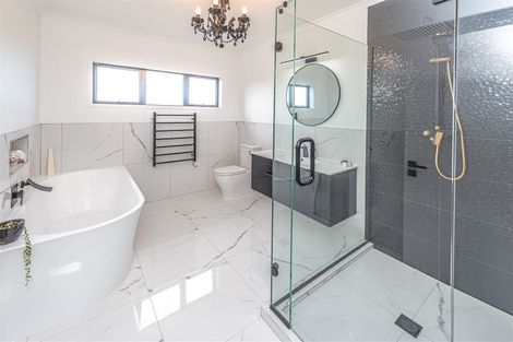 Photo of property in 34 Golf Vue Place, Castlecliff, Whanganui, 4501